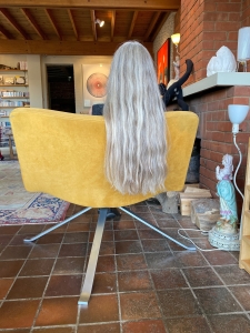 Sarah Lucas, Yellow Chair Hair, 2022. © Sarah Lucas