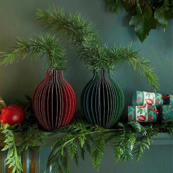 Image showing a display idea for the green paper vase.